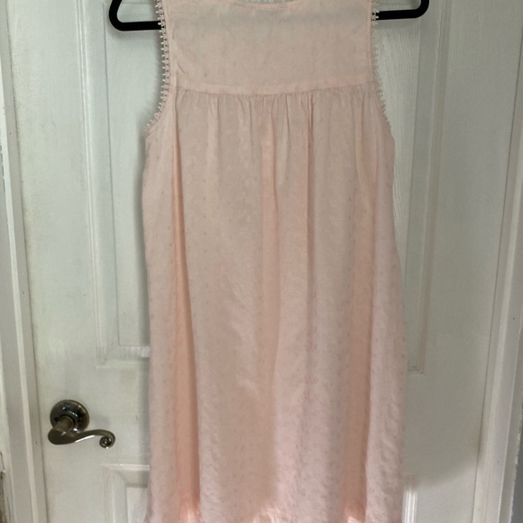 Adonna pink embroidered eyelet nightgown with lace trim - Picture 6 of 8